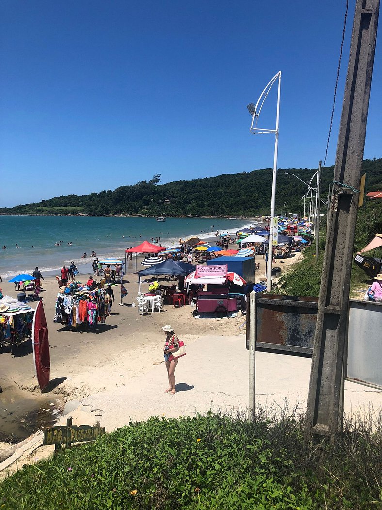 casa amarela com piscina14 pessoas