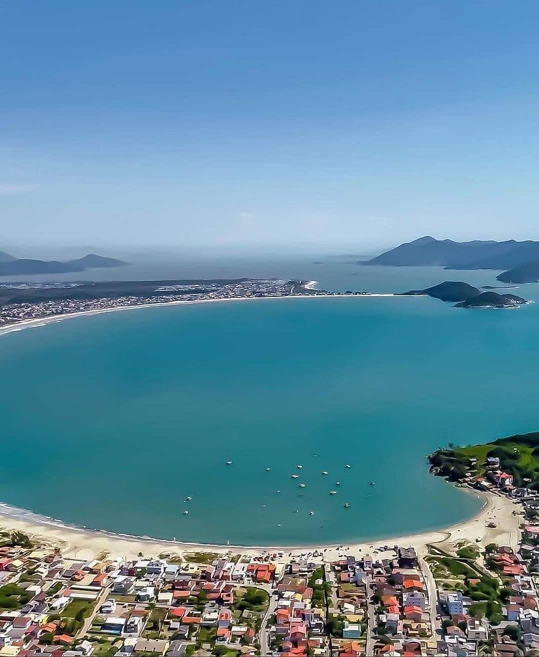 casa amarela com piscina14 pessoas