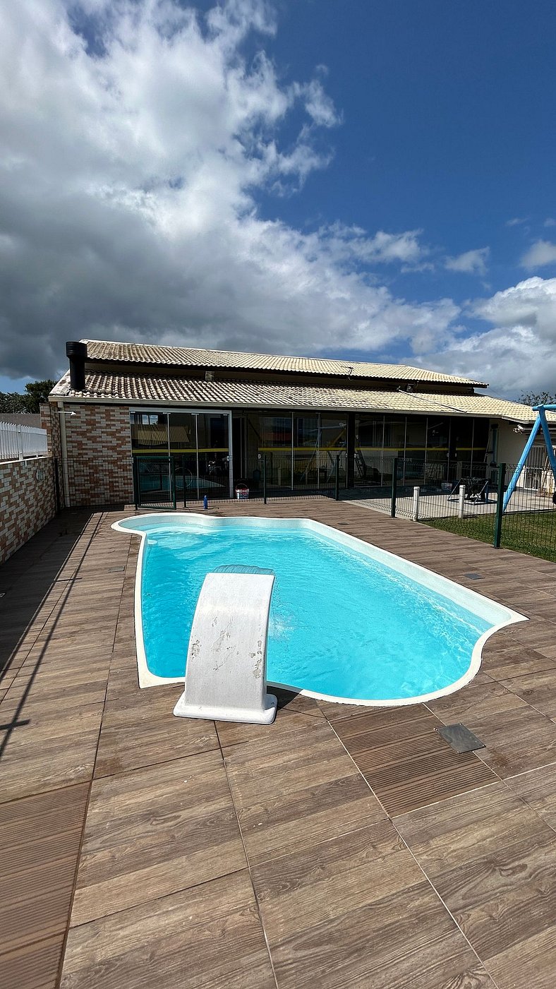 casa com piscina Mar Azul